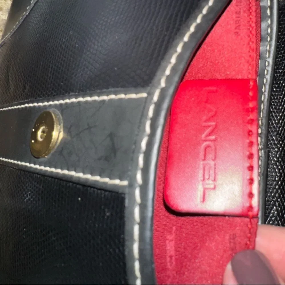 BEAUTIFUL LANCEL ELSA BLACK LEATHER CROSSBODY